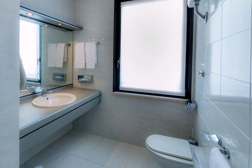 ***  Alfred Hotels Monaco - Ex Forum - Hotel Renove Beausoleil France